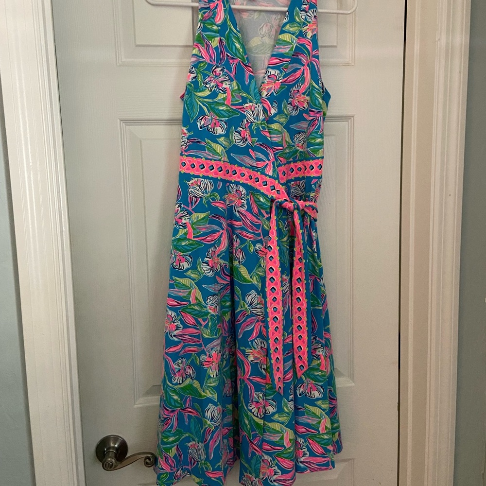 NWOT Lilly wrap dress